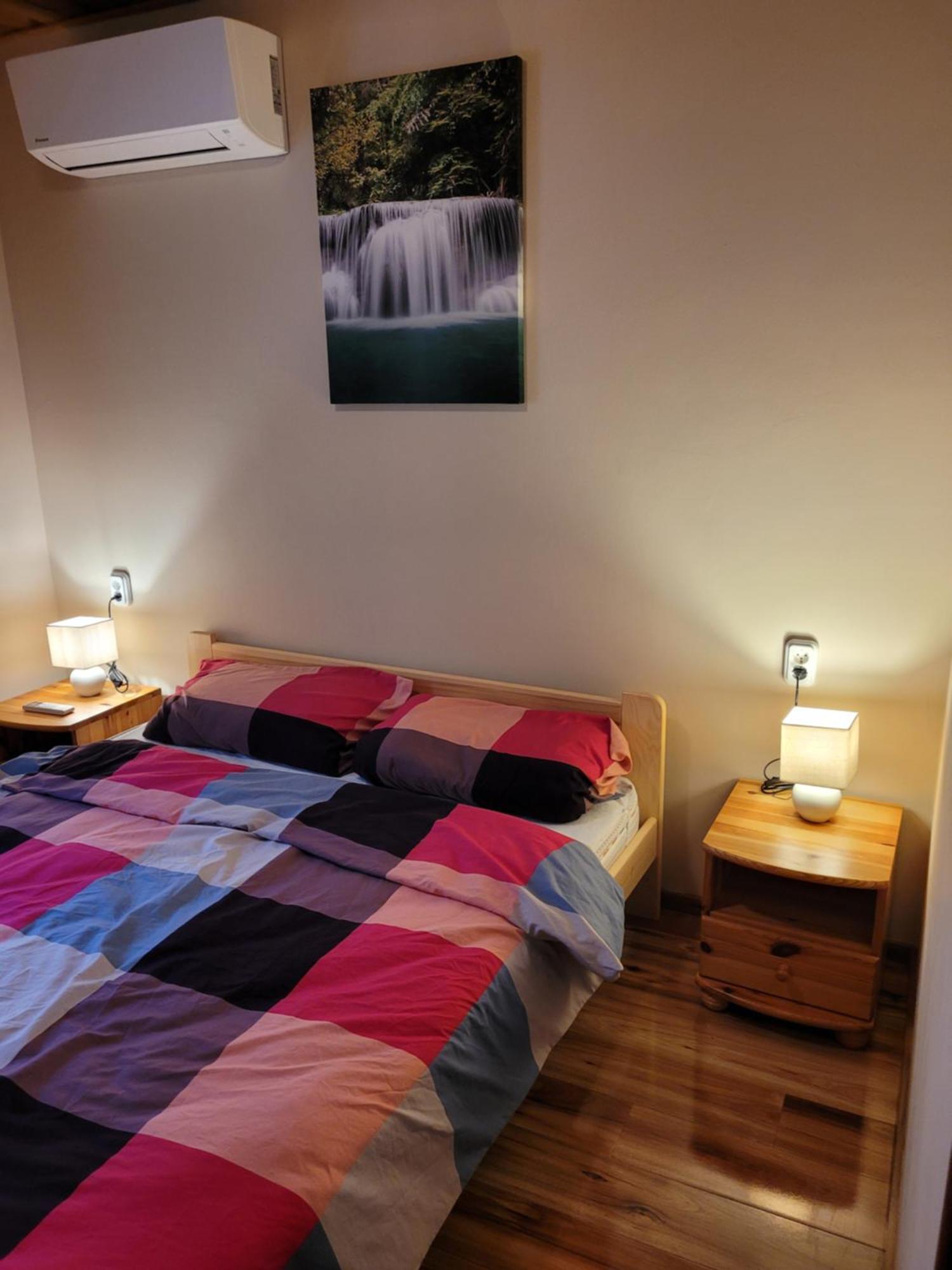 Appartement Beni Nyaralo à Békésszentandrás Extérieur photo