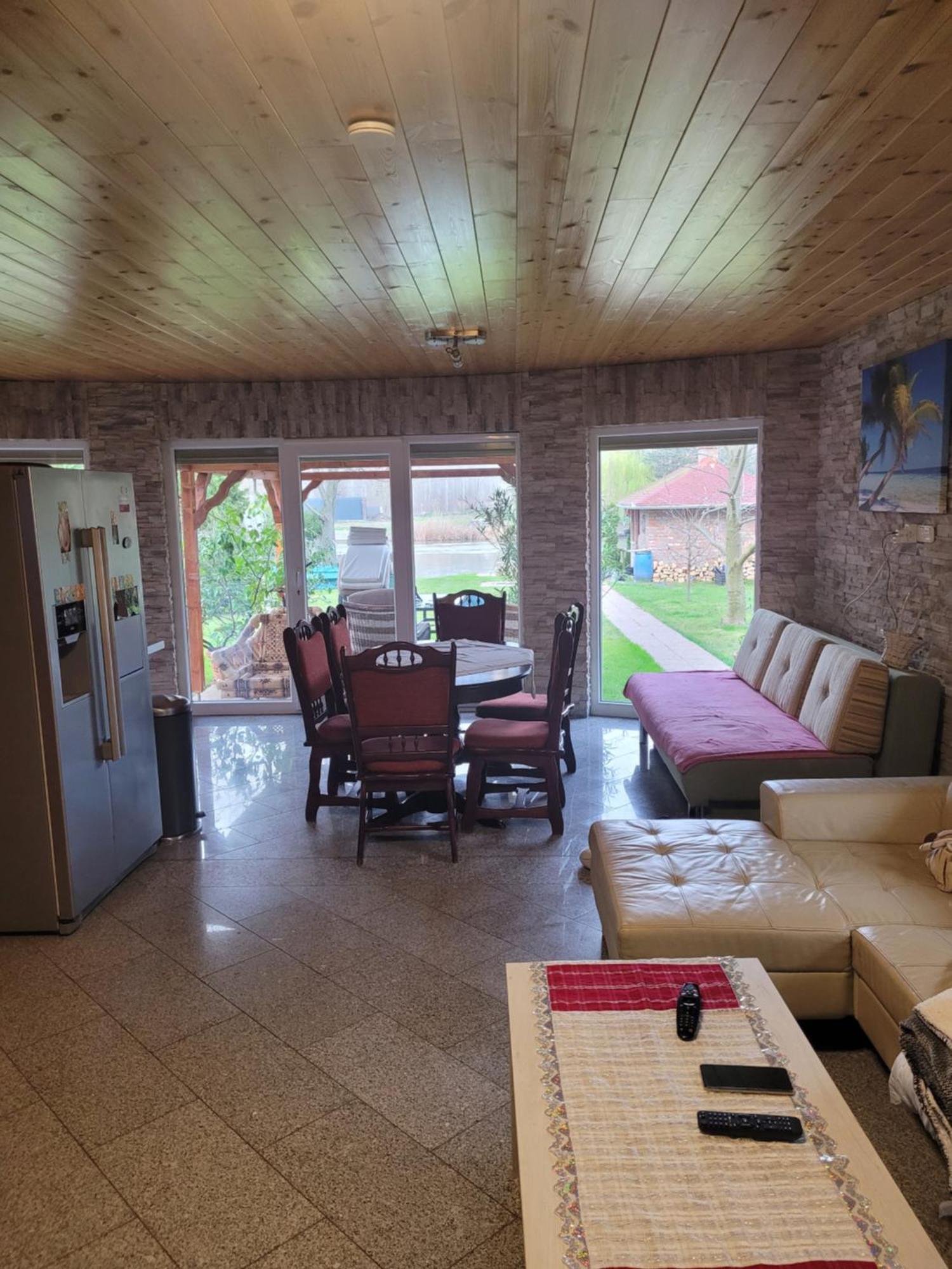 Appartement Beni Nyaralo à Békésszentandrás Extérieur photo